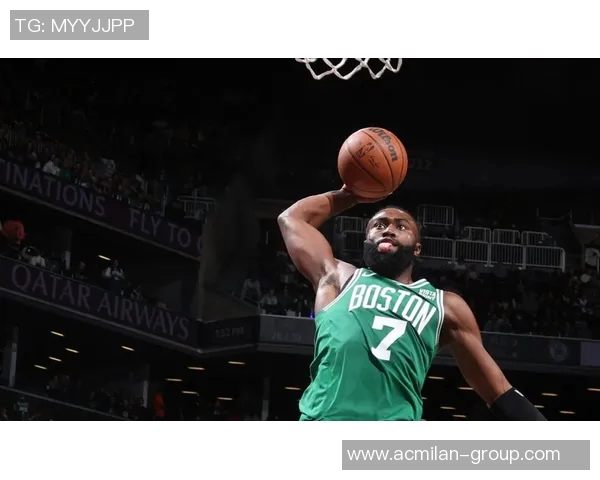 杰伦布朗称赞米诺特表现出色期待其在稳定性上持续进步