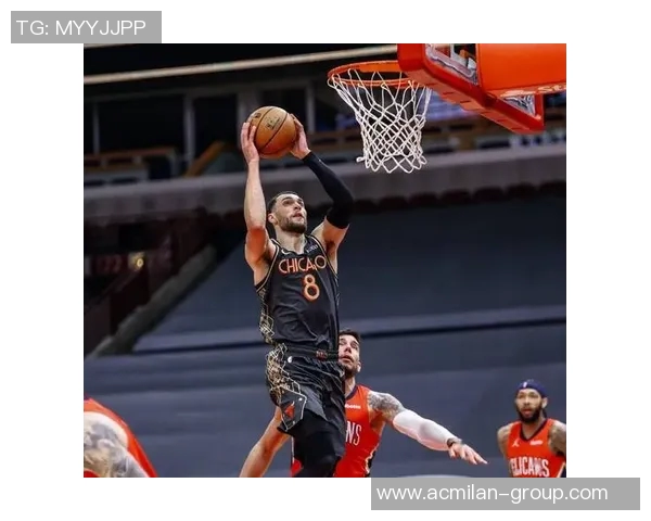 莫布里半场表现亮眼6中5砍下11分7篮板3助攻1抢断2盖帽正负值高达13