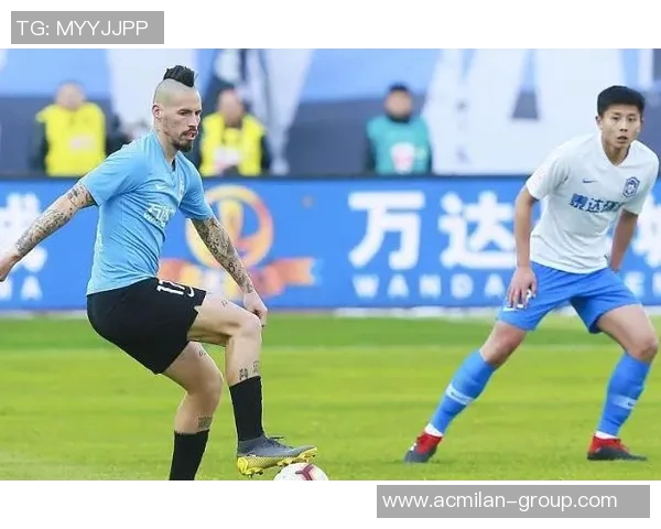 泰州队年轻门将戴曜城感受梦幻时刻全力判断对手射门方向 泰州队年轻门将戴曜城感受梦幻时刻全力判断对手射门方向