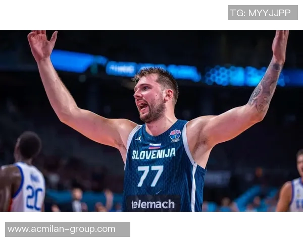 东契奇盛赞海斯球场化学反应良好期待更多精彩配合 东契奇盛赞海斯球场化学反应良好期待更多精彩配合